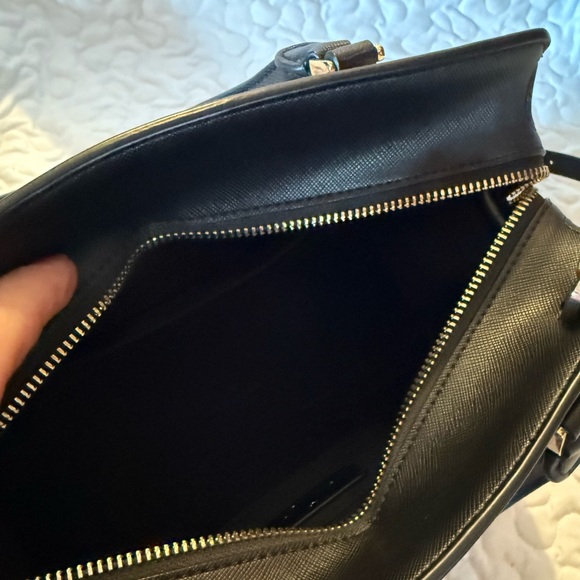 Gorgeous like new Kate Spade medium satchel with beautiful floral print - Picture 5 of 9